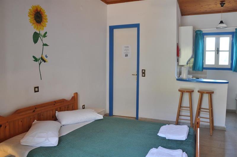 Sunflower Apartments & Studios Kassiopi Bagian luar foto
