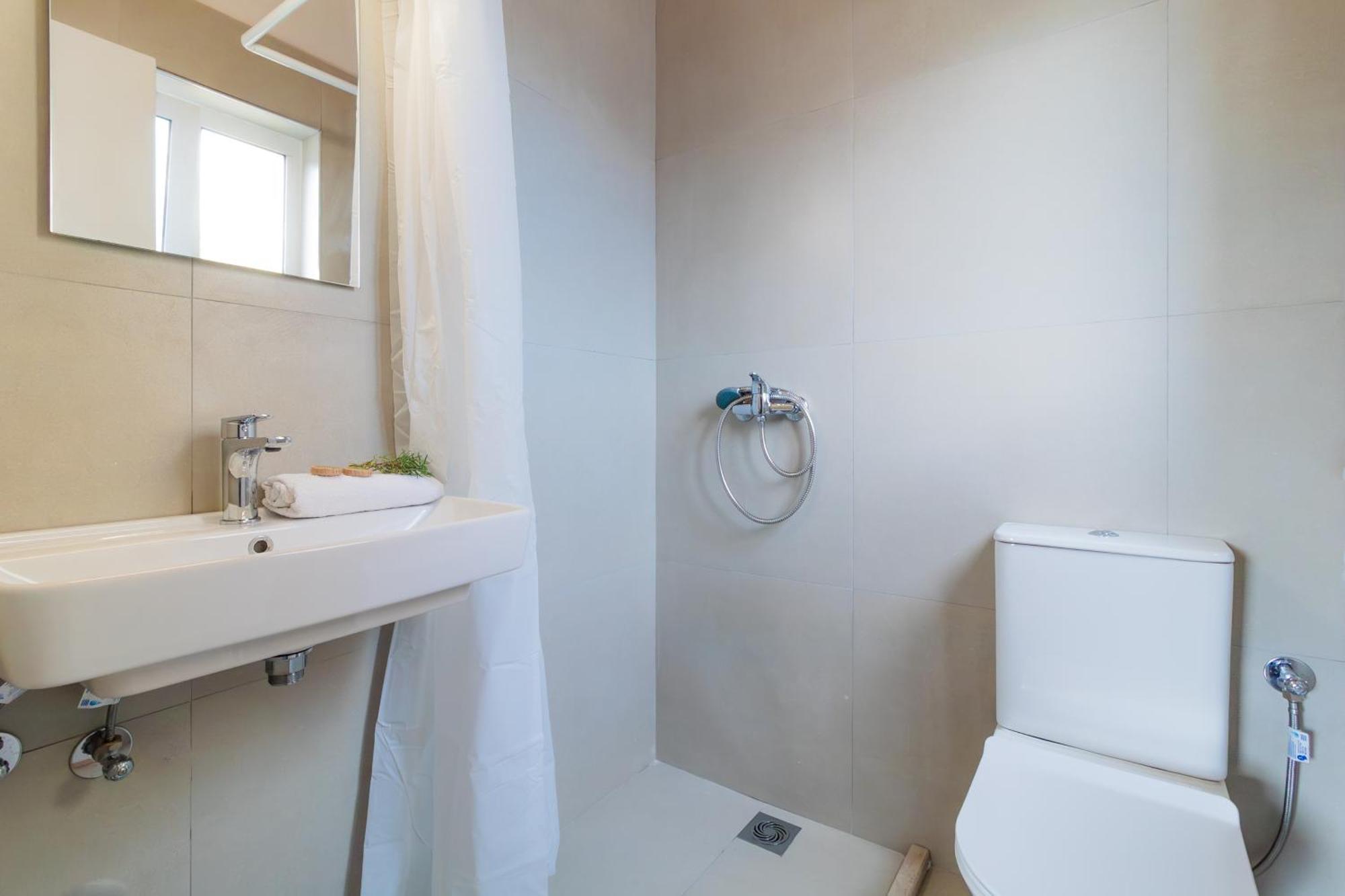 Sunflower Apartments & Studios Kassiopi Bagian luar foto