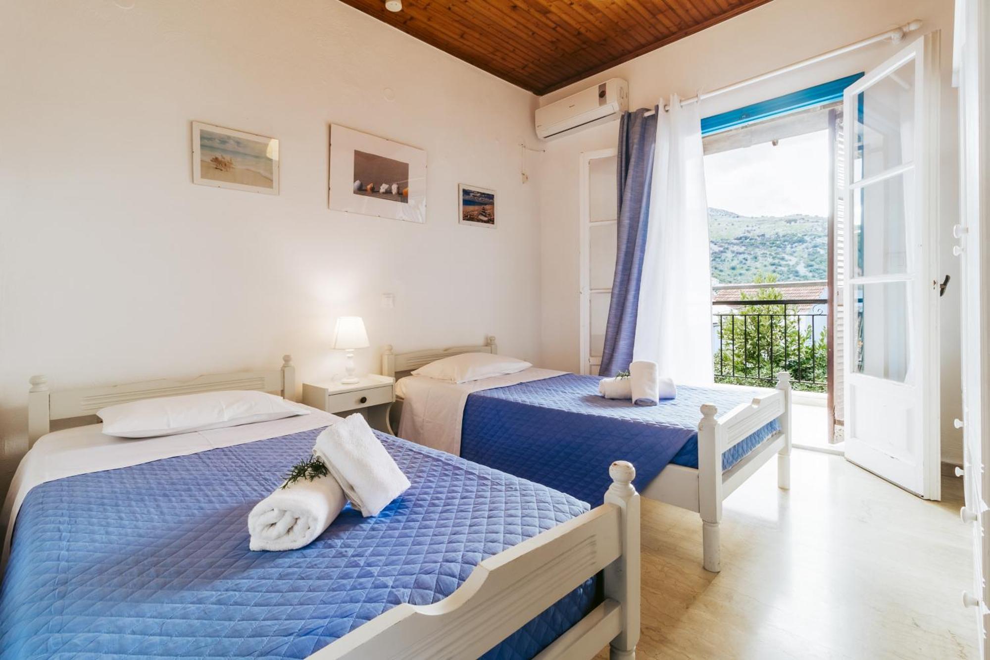 Sunflower Apartments & Studios Kassiopi Bagian luar foto