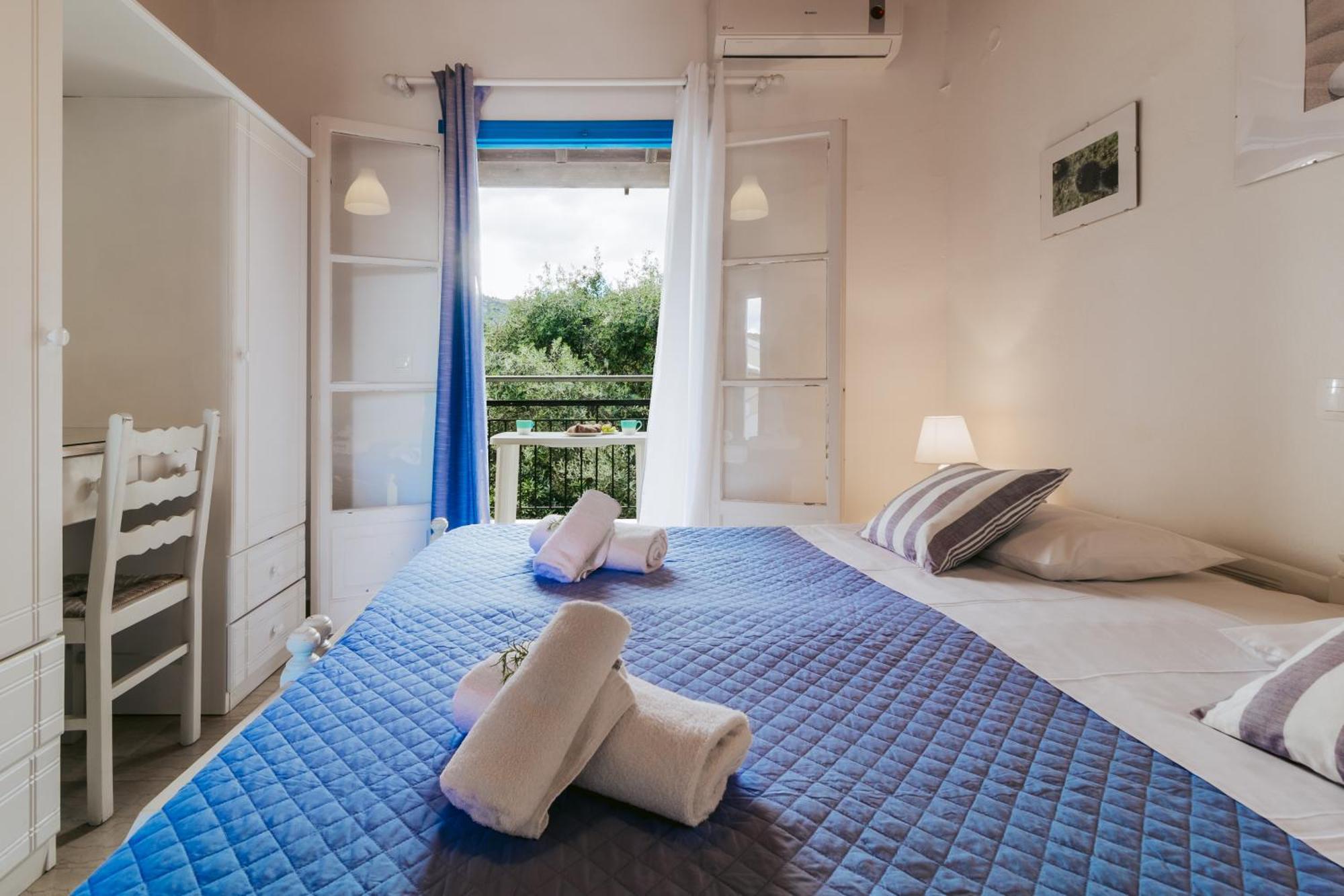 Sunflower Apartments & Studios Kassiopi Bagian luar foto