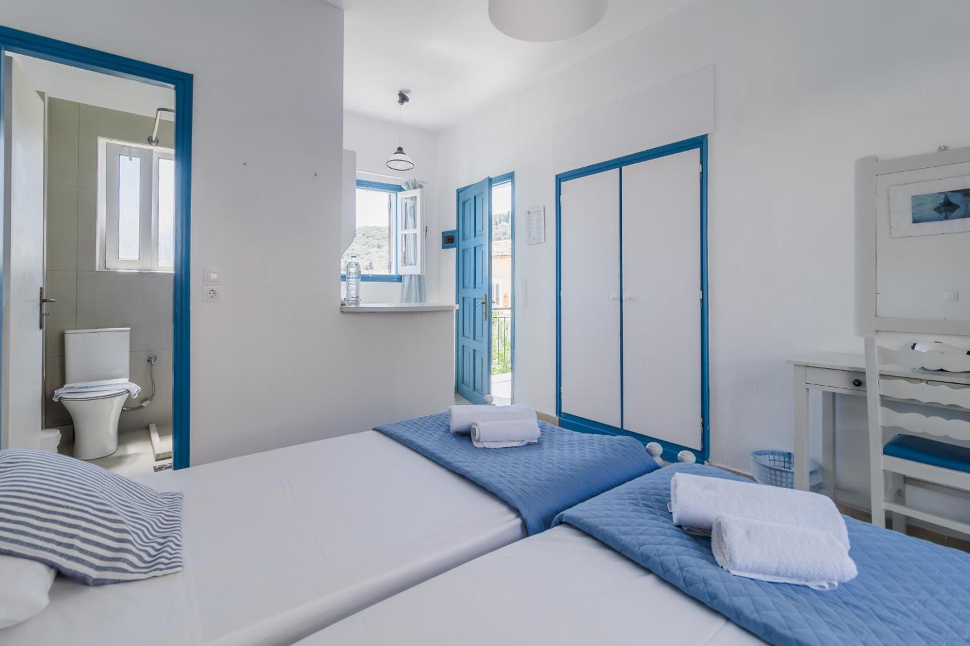 Sunflower Apartments & Studios Kassiopi Bagian luar foto