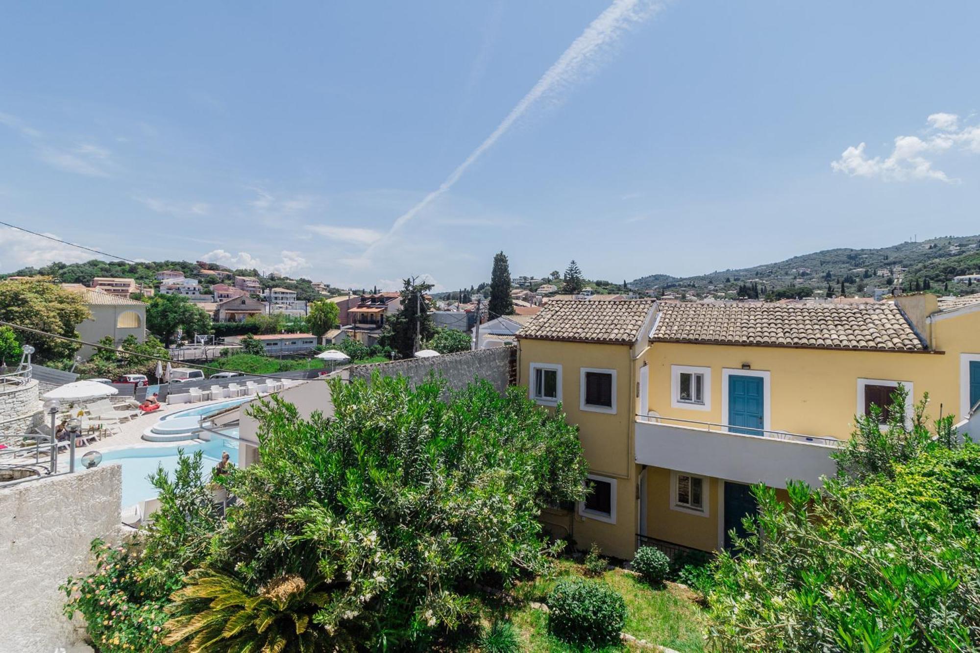 Sunflower Apartments & Studios Kassiopi Bagian luar foto